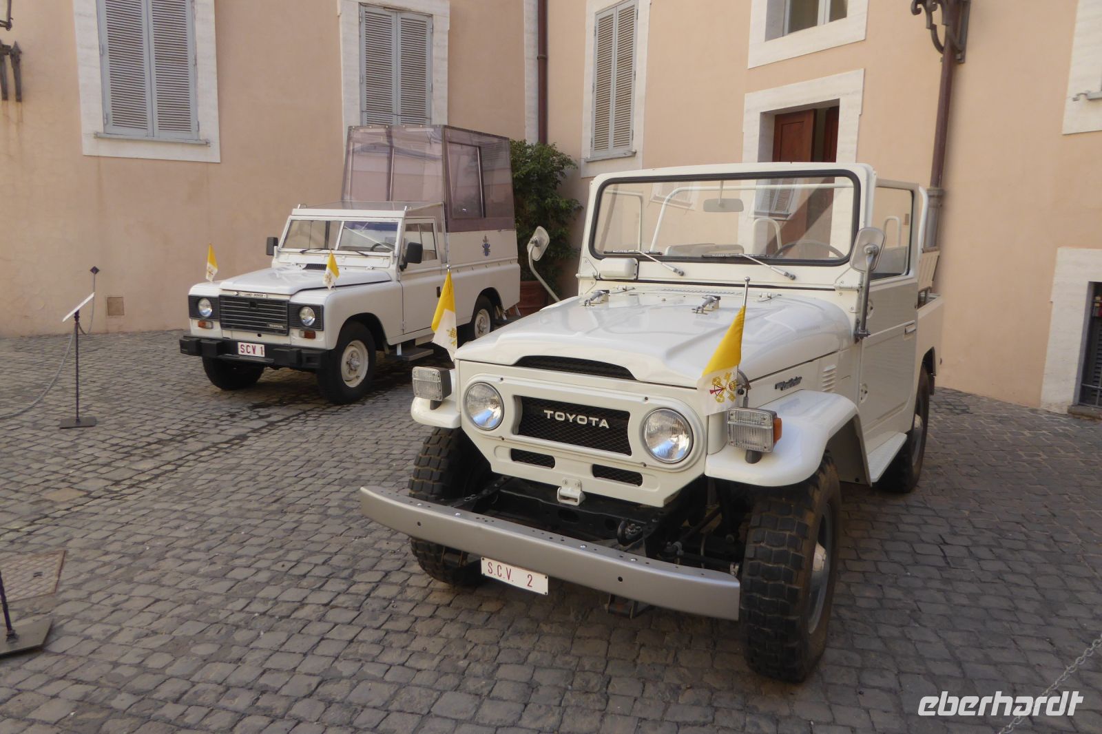 Tag 8 20.05.2022 Castel Gandolfo Papa Mobile &ndash; &copy; Gabriele Sauer (Eberhardt TRAVEL)