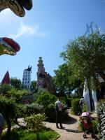 Tarotgarten von Niki de Saint Phalle und Team bei Capalbio, Turm (von Babylon) &ndash; &copy; Grit Wendelberger (Eberhardt TRAVEL)