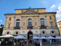 64 Lugano 2 Rathaus &ndash; &copy; Walburga Lindner (Eberhardt TRAVEL)