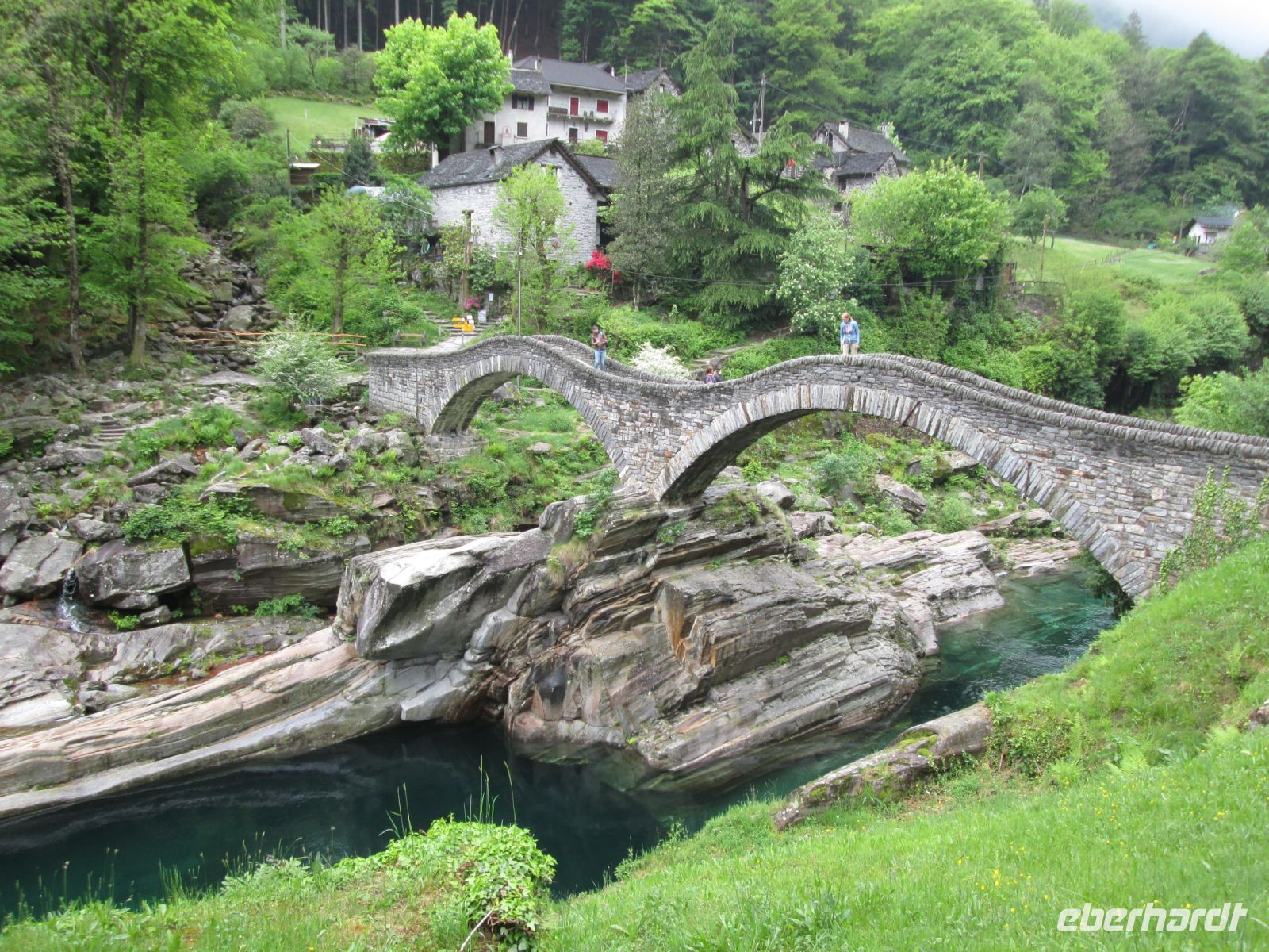 Brücke von Lavertezzo/Ponte dei Salti &ndash; &copy; Heike Heinen (Eberhardt TRAVEL)