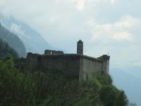 Burg von Misox/Mesocco &ndash; &copy; Heike Heinen (Eberhardt TRAVEL)