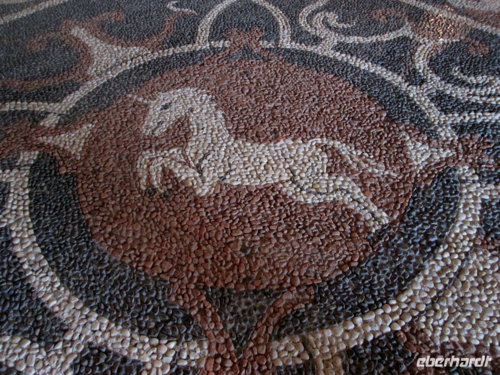 Wappen der Borromeos, das Einhorn &ndash; &copy; Heike Heinen (Eberhardt TRAVEL)