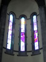 moderne Buntglasfenster in der Wallfahrtskirche &ndash; &copy; Heike Heinen (Eberhardt TRAVEL)