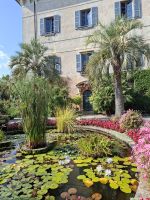 Isola Madre (Botanischer Garten bzw. Seerosenteich mit Palazzo Borromeo) &ndash; &copy; Katrin Deutschbein (Eberhardt TRAVEL)