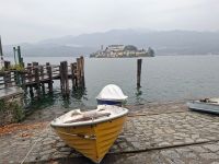 Orta San Giulio mit Blick zur Insel San Giulio