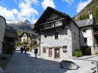 Verzascatal_Sonogno (2) &ndash; &copy; Andreas Höhn (Eberhardt TRAVEL)