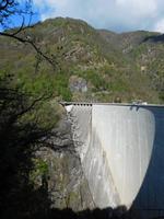 Verzascatal_Staudamm (1) &ndash; &copy; Andreas Höhn (Eberhardt TRAVEL)