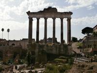 Tempel im Forum Romanum &ndash; &copy; Ingrid Langer (Eberhardt TRAVEL)