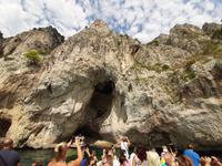 Inselrundfahrt Capri mit dem Schiff &ndash; &copy; Katrin Deutschbein (Eberhardt TRAVEL)