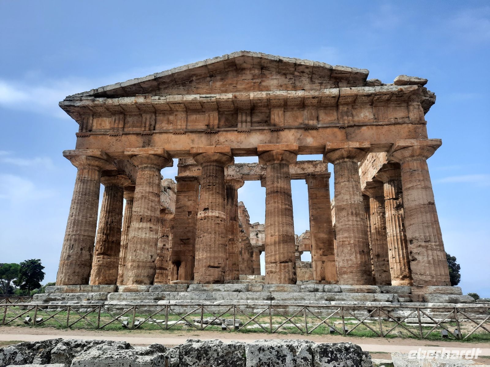 Paestum - Neptuntempel (Poseidon-Tempel) &ndash; &copy; Katrin Deutschbein (Eberhardt TRAVEL)