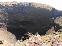 Vesuvkrater &ndash; &copy; Margitta Heltzig (Eberhardt TRAVEL)