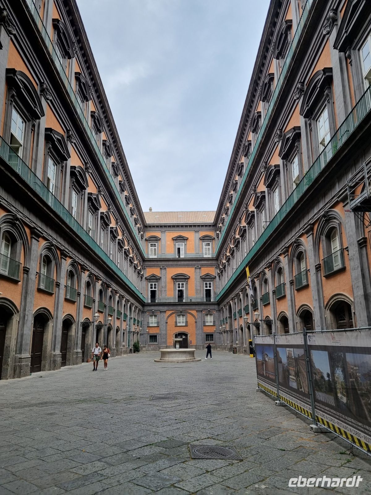 Neapel - Palazzo Reale (Königspalast) &ndash; &copy; Katrin Deutschbein (Eberhardt TRAVEL)