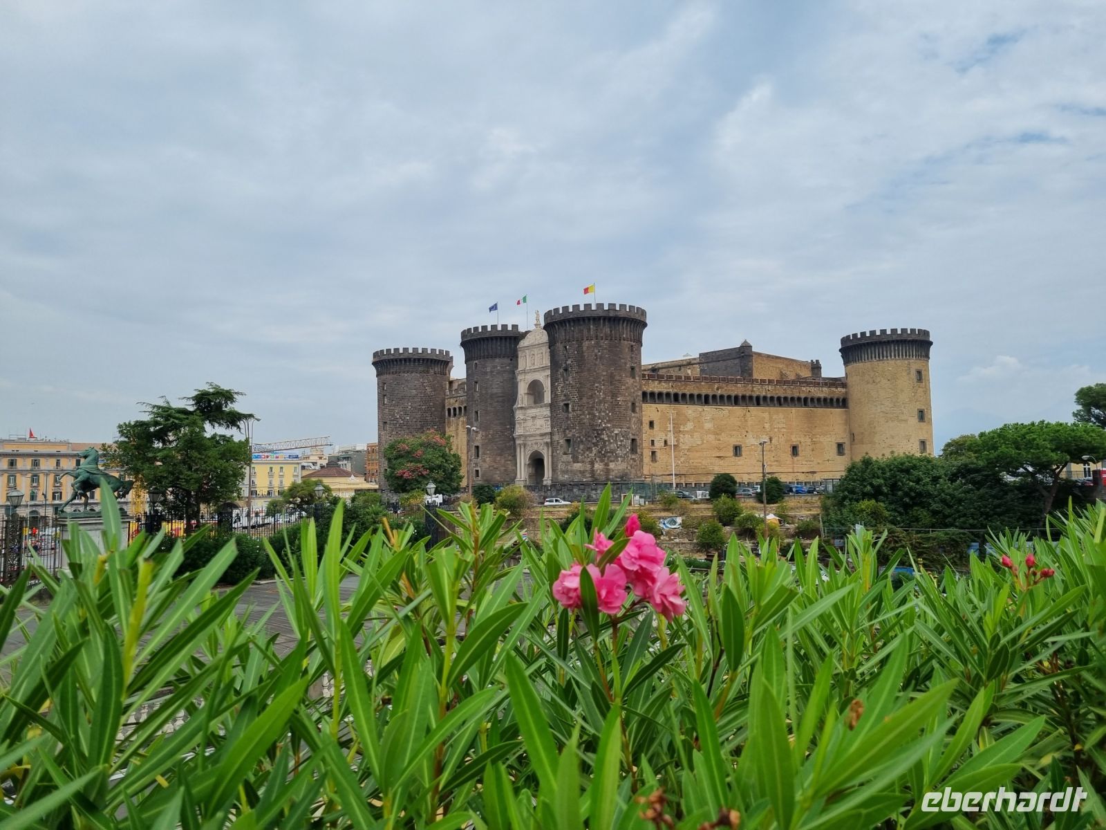 Neapel - Castel Nuovo (Maschio Angioino) &ndash; &copy; Katrin Deutschbein (Eberhardt TRAVEL)