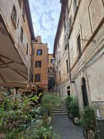 Rom (Altstadt - Seitengasse der Via dei Coronari) &ndash; &copy; Katrin Deutschbein (Eberhardt TRAVEL)