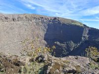 auf dem Vesuv... (Blick in den Krater) &ndash; &copy; Katrin Deutschbein (Eberhardt TRAVEL)