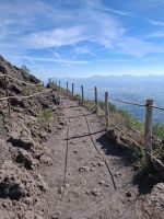 auf dem Vesuv... (Wanderung oberhalb des Kraters) &ndash; &copy; Katrin Deutschbein (Eberhardt TRAVEL)