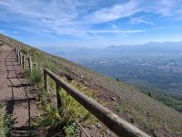 auf dem Vesuv... (Wanderung oberhalb des Kraters) &ndash; &copy; Katrin Deutschbein (Eberhardt TRAVEL)