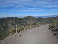 Abstieg vom Vesuv...  &ndash; &copy; Katrin Deutschbein (Eberhardt TRAVEL)