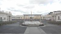 Mal sehen, was der Papst sieht! &ndash; &copy; Petra Sauer (Eberhardt TRAVEL)