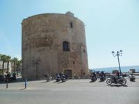 Torre und Piazza Sulcis Alghero  &ndash; &copy; Sandra Rößle (Eberhardt TRAVEL)