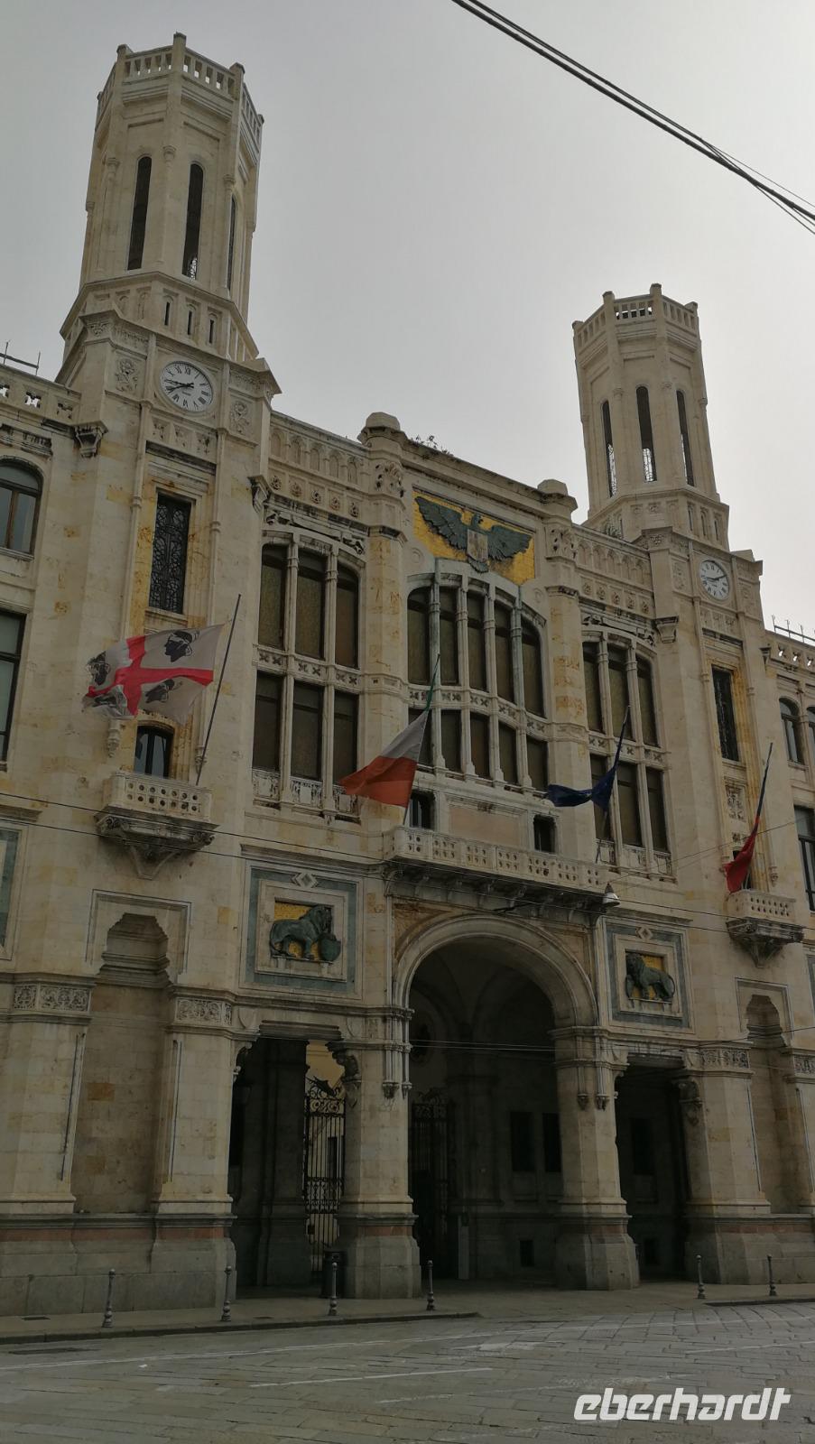 Cagliari Rathaus &ndash; &copy; Andreas Mandel (Eberhardt TRAVEL)