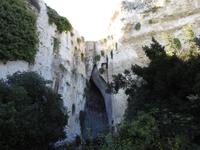 Archäologischer Park - Syrakus - Sizilien - Ohr des Dionysus &ndash; &copy; Sabine Letzybyll (Eberhardt TRAVEL)