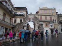 DSCN5477.JPG   Porta Messina Taormina &ndash; &copy; Kerstin Veit (Eberhardt TRAVEL)