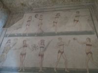 DSCN5508.JPG    Bikini Mädchen  Mosaik &ndash; &copy; Kerstin Veit (Eberhardt TRAVEL)