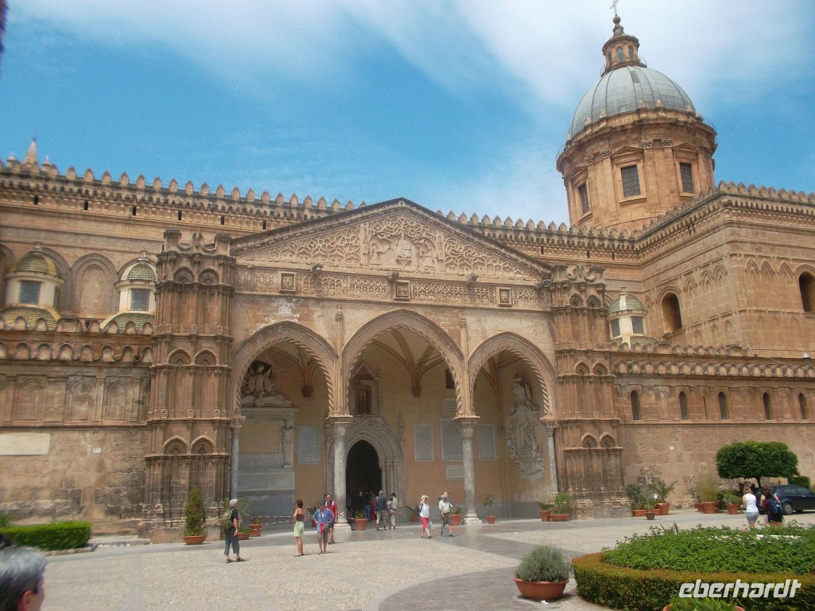 Eingang Dom zu Palermo &ndash; &copy; Michael Krause (Eberhardt TRAVEL)