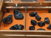 Obsidian, das Ergebnis vulkanischer Aktivitäten &ndash; &copy; Günter Thomas Menzel (Eberhardt TRAVEL)
