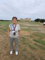 RBG Steffi vor denTempelruinen von Selinunte (3).jpg &ndash; &copy; Steffi Lambrecht (Eberhardt TRAVEL)