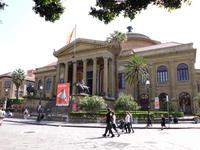 Palermo - Teatro Massima &ndash; &copy; Fanny Grabowski (Eberhardt TRAVEL)