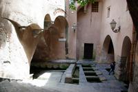 Cefalu_Waschbänke_arabische &ndash; &copy; Andreas Höhn (Eberhardt TRAVEL)