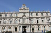 Universitätsgebäude Catania &ndash; &copy; Romy Ginzel (Eberhardt TRAVEL)