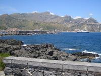 39. Blick auf Taormina und die Bucht von Giardini Naxos - Sizilien 10-17.5.15 &ndash; &copy; Annett Seese (Eberhardt TRAVEL)