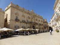 040-Siracusa_Ortigia_Piazza_Duomo &ndash; &copy; Dirk Schlosser (Eberhardt TRAVEL)