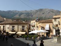 141-Castelbuono &ndash; &copy; Dirk Schlosser (Eberhardt TRAVEL)