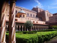 Kreuzgang in Monreale &ndash; &copy; Anne-Katrin Müller (Eberhardt TRAVEL)