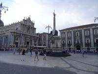 Catania - Piazza del Duomo &ndash; &copy; Ralf Mehnert (Eberhardt TRAVEL)