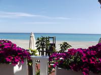 Giardini Naxos - Hotelstrand &ndash; &copy; Christina Schlawis (Eberhardt TRAVEL)