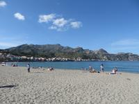 Strand von Giardini Naxos &ndash; &copy; Julian Bartsch (Eberhardt TRAVEL)