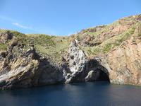 Grotte auf Vulcano &ndash; &copy; Julian Bartsch (Eberhardt TRAVEL)