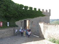 Burg von Montalbano Elicona &ndash; &copy; Julian Bartsch (Eberhardt TRAVEL)