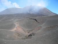 Krater &ndash; &copy; Kerstin Veit (Eberhardt TRAVEL)