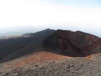 Krater &ndash; &copy; Heike Meinhold (Eberhardt TRAVEL)