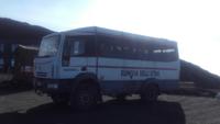 Mit dem Jeepbus zum Nebenkrater &ndash; &copy; Justin Kotecki (Eberhardt TRAVEL)