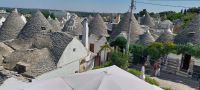 Alberobello Panorama @Anette Rietz September &ndash; &copy; Anette Rietz (Eberhardt TRAVEL)