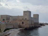 Trani - Castel &ndash; &copy; Annette Profft (Eberhardt TRAVEL)