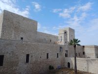 Trani - Castel &ndash; &copy; Annette Profft (Eberhardt TRAVEL)