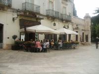 15.05.15: Pause in Locorotondo &ndash; &copy; Bernhard Sieber (Eberhardt TRAVEL)